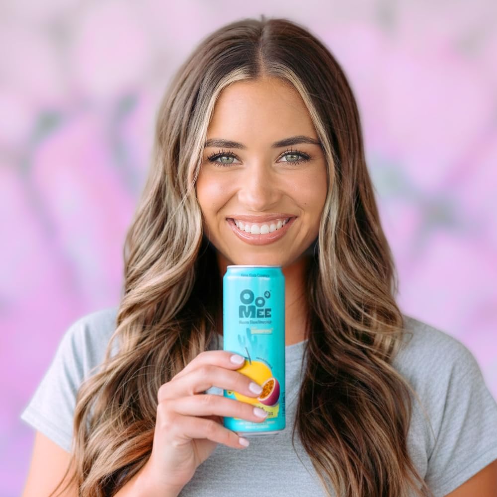 OoMee Fruity Matcha on-the-go bottle, ideal for busy days