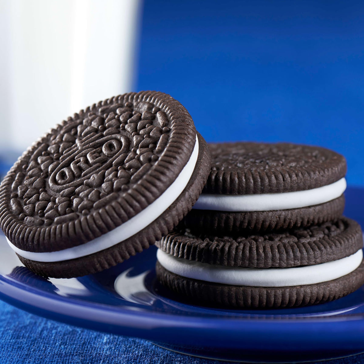 OREO family-size pack with easy-pull tab ideal for sharing.