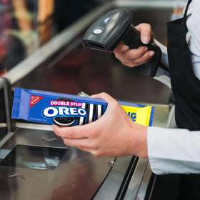OREO king-size snack-pack packaging showing twelve packs