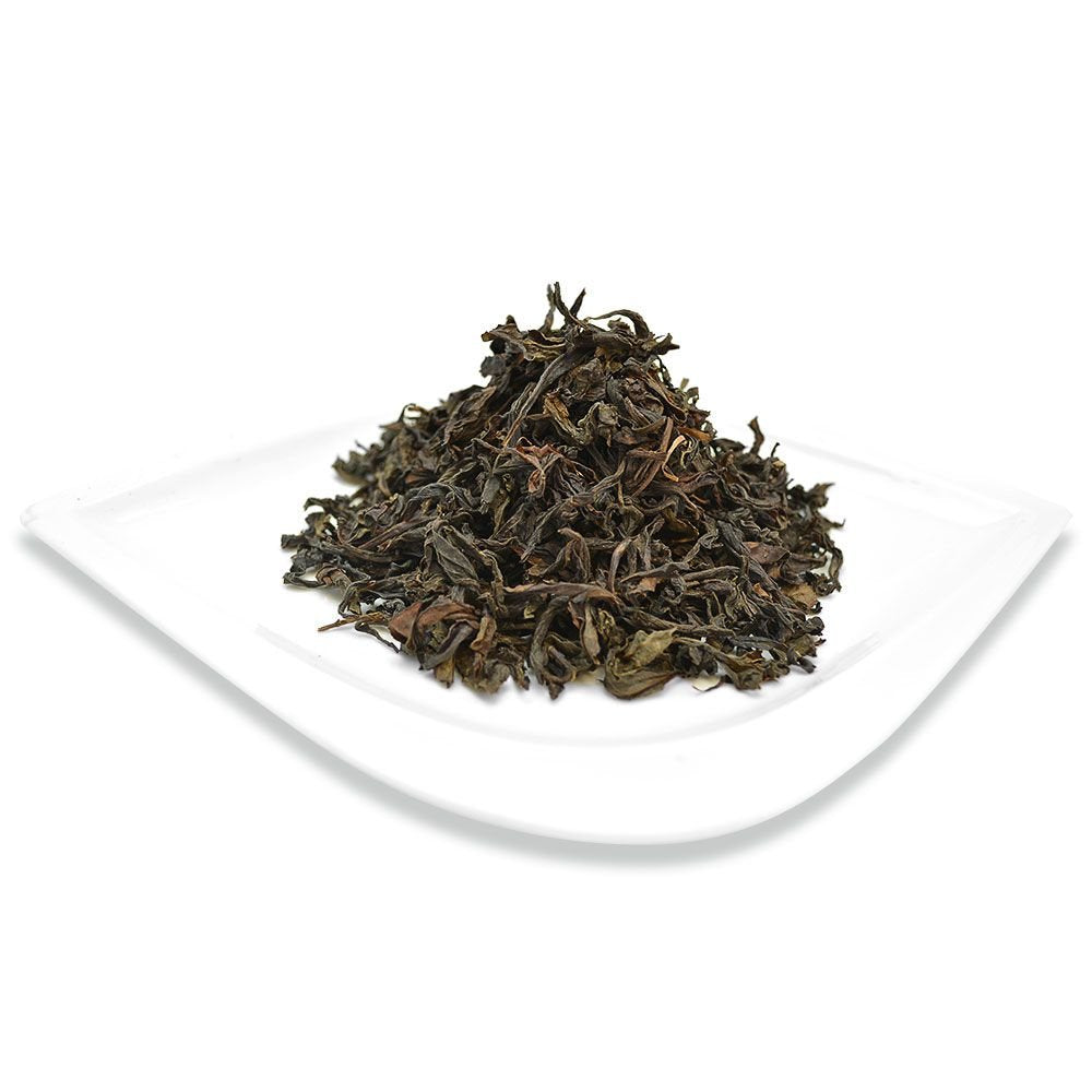 Gift-ready presentation for tea lovers seeking premium organic flavor