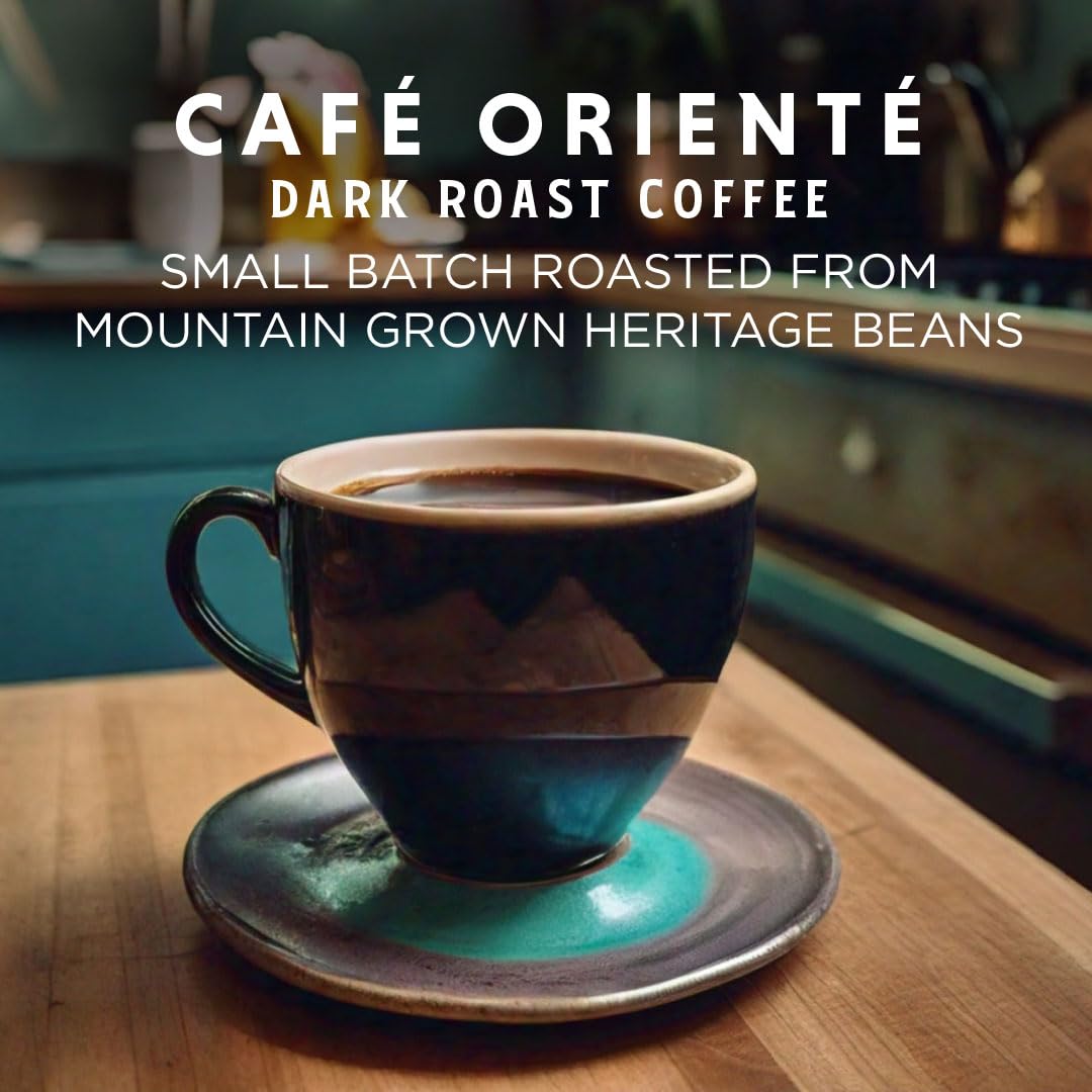Oriente Dark Roast aroma close-up reveals cocoa and vanilla notes for a luxurious sip