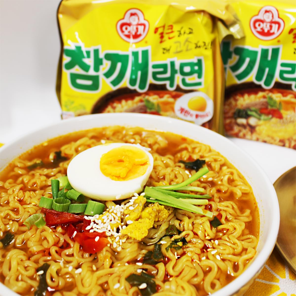 Roasted sesame seeds in OTOKI OTTOGI ramen deliver nutty aroma
