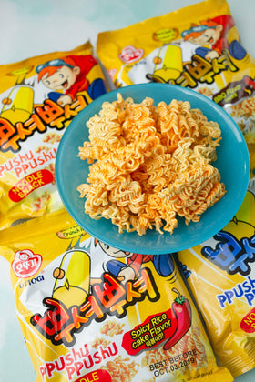 OTOKI Ppushu Ppushu crush and shake action demonstrates an interactive snack