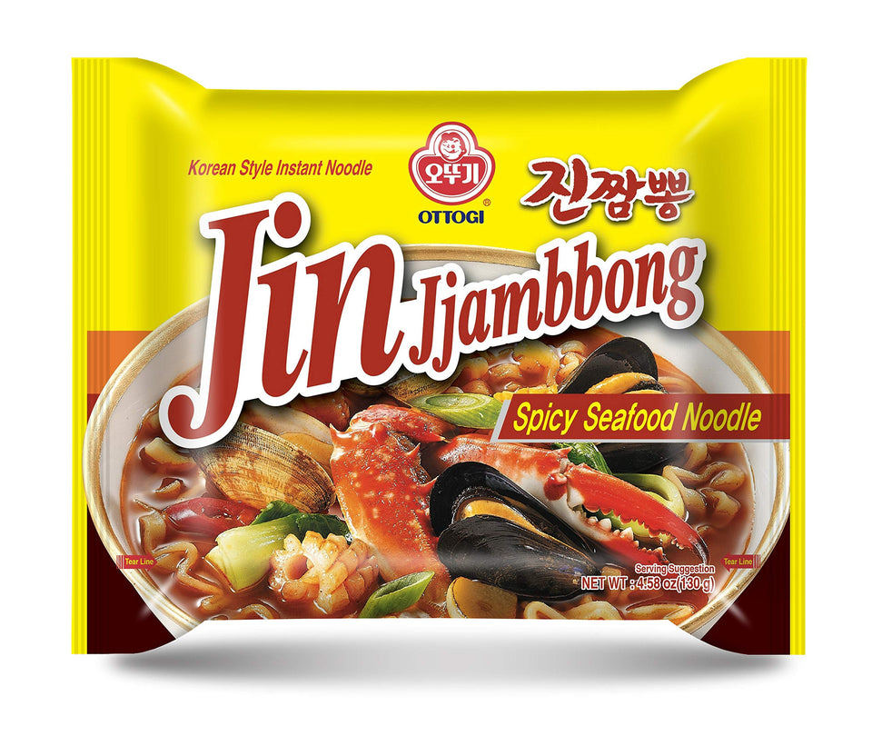 Ottogi Jin Jjambbong spicy seafood broth ready to serve for quick meals.
