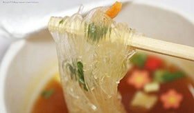 Gift promotion banner on Ottugi ramen packaging