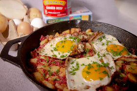 Ox and Palm Corned Beef Original Chunky sliced plate showing convenient serving ideas.