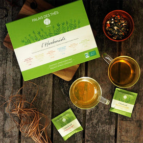 Organic blends label on Palais des Thés L'Herboriste Box