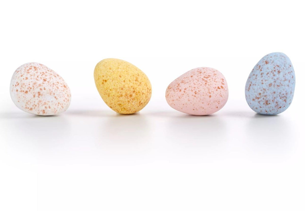 Partypom Mini Eggs with crispy sugar shell offer color and crunch.