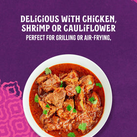 Spice blend highlight with turmeric and paprika in Patak’s Vindaloo sauce