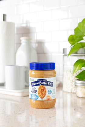 Close-up of jar lid conveys shelf-stable and ready-to-use appeal.