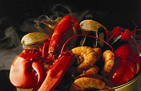 Phillips Seafood Seasoning popcorn bowl showcases snack-ready seasoning lift.