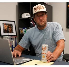 PHX can shows zero sugar and ten calories for a light, refreshing sip.