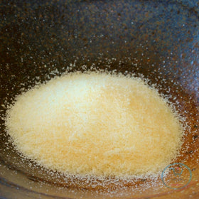 Pilsac unflavored beef gelatin close-up highlighting pure 300 Bloom for strong gels.