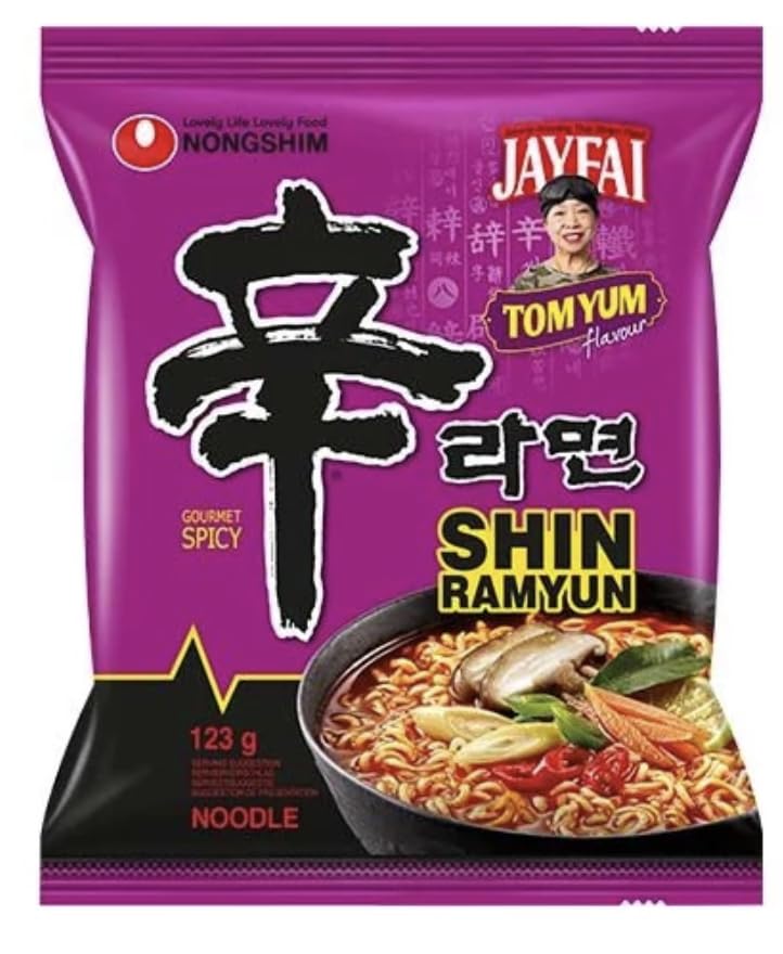 Pinstar Premium Shin Ramyun Green vegan option with vegetables and tofu