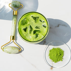 PIQUE Sun Goddess Matcha enhances baking and recipes with vibrant color.