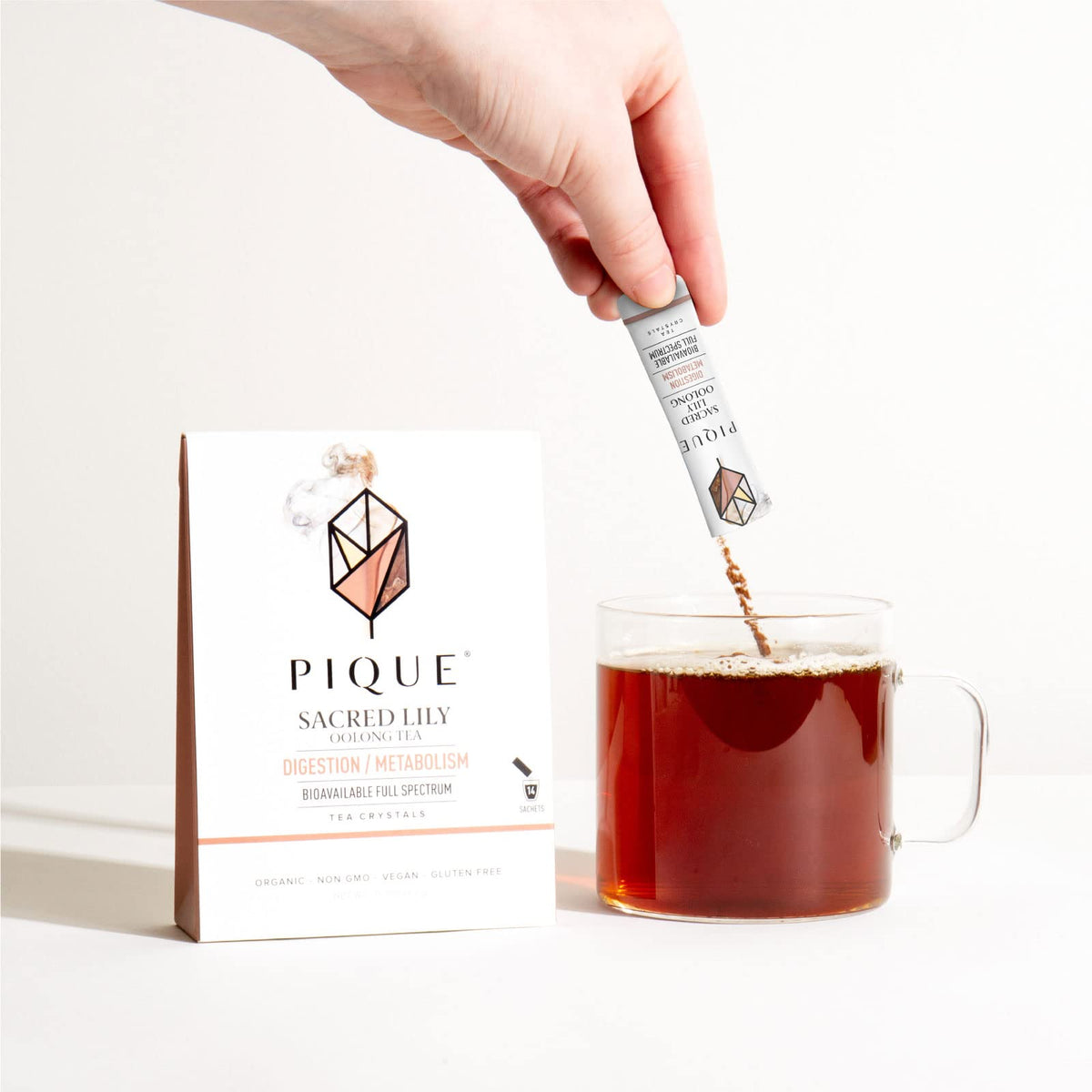 PIQUE Organic Sacred Lily Oolong Tea Crystals organic leaves close-up, rich flavor for daily enjoyment.