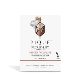 PIQUE Sacred Lily Oolong Tea Crystals bottle pour, convenient caffeinated pick-me-up.