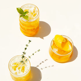 PIQUE Sencha Tea Crystals-ingredients-closeup; premium organic leaves and clean formulation.
