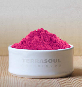 Terrasoul Pitaya powder texture close-up, fine freeze-dried granules for baking.