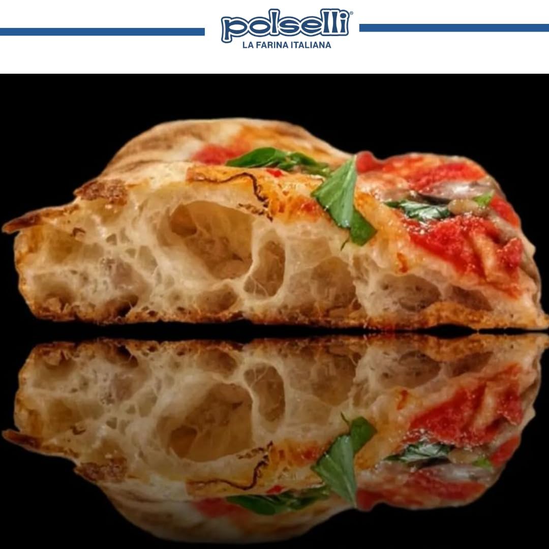 Polselli La Romana Roman pizza crust close-up, promising crisp texture.