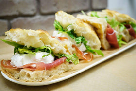 POLSELLI milled near Rome for authentic Italian texture.