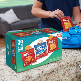 Pop-Tarts Frosted Strawberry bites pouch offering a sweet treat