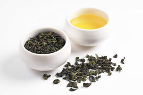 Prospect Tea Co. Himalayan Spring Peach Oolong pods aroma-filled brew with peach notes.
