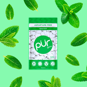 Open PUR Gum Spearmint pack reveals minty sticks for quick refresh