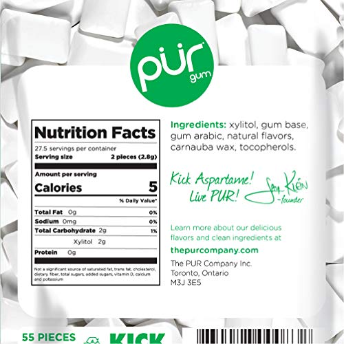 Arrangement of PUR Gum Spearmint packs demonstrates versatile post-meal refreshment