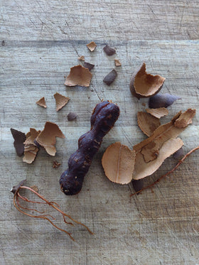 No sugar added attribute on Pure Indian Foods tamarind paste label.