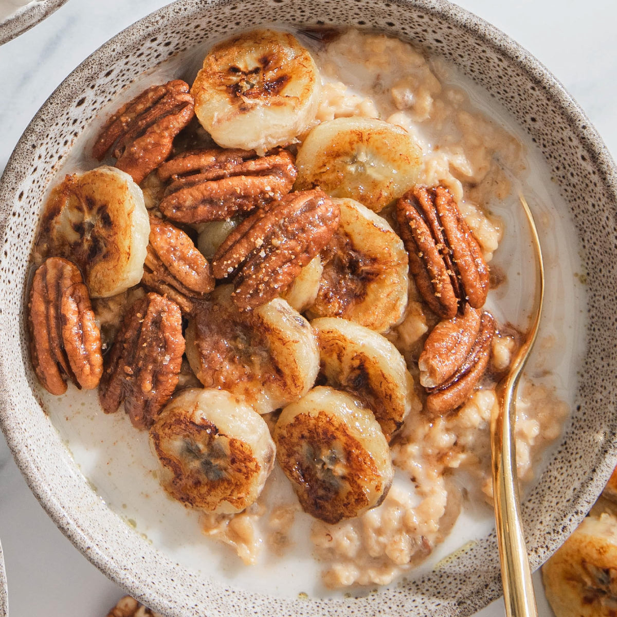 Coconut sugar sweetener adds natural sweetness to the bowl.