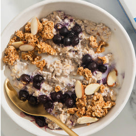 Gluten-free vegan label on Purely Elizabeth oatmeal packaging.