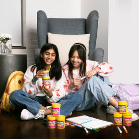 Push Pop Pop-Its strawberry flavor adds bright fruit taste to every bite.