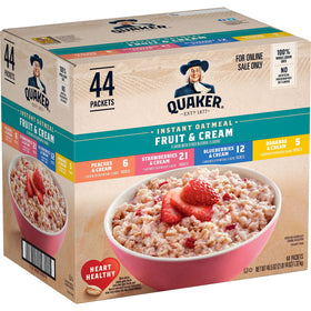 Quaker Instant Oatmeal Peachs & Cream: quick single-serve breakfast for busy mornings.