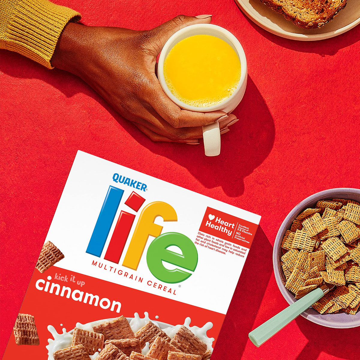 Quaker Life Multigrain Cinnamon bowl serving ready for a quick breakfast.