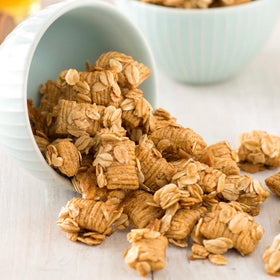 Quaker Oatmeal Squares nutrition panel highlighting whole grains