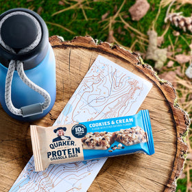 Quaker Protein Granola Bars Cookies & Cream flavor highlights crunchy oats.