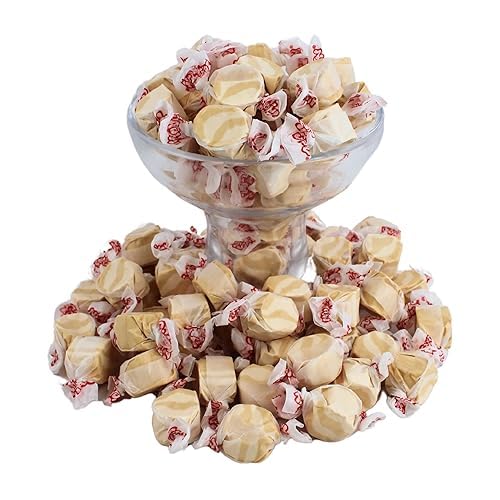 Queen City Candy Cave candy buffet display ideal for parties, weddings, and seasonal gatherings.