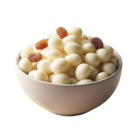 Vanilla yogurt notes meet white chocolate in Queen City Candy Cave raisins.