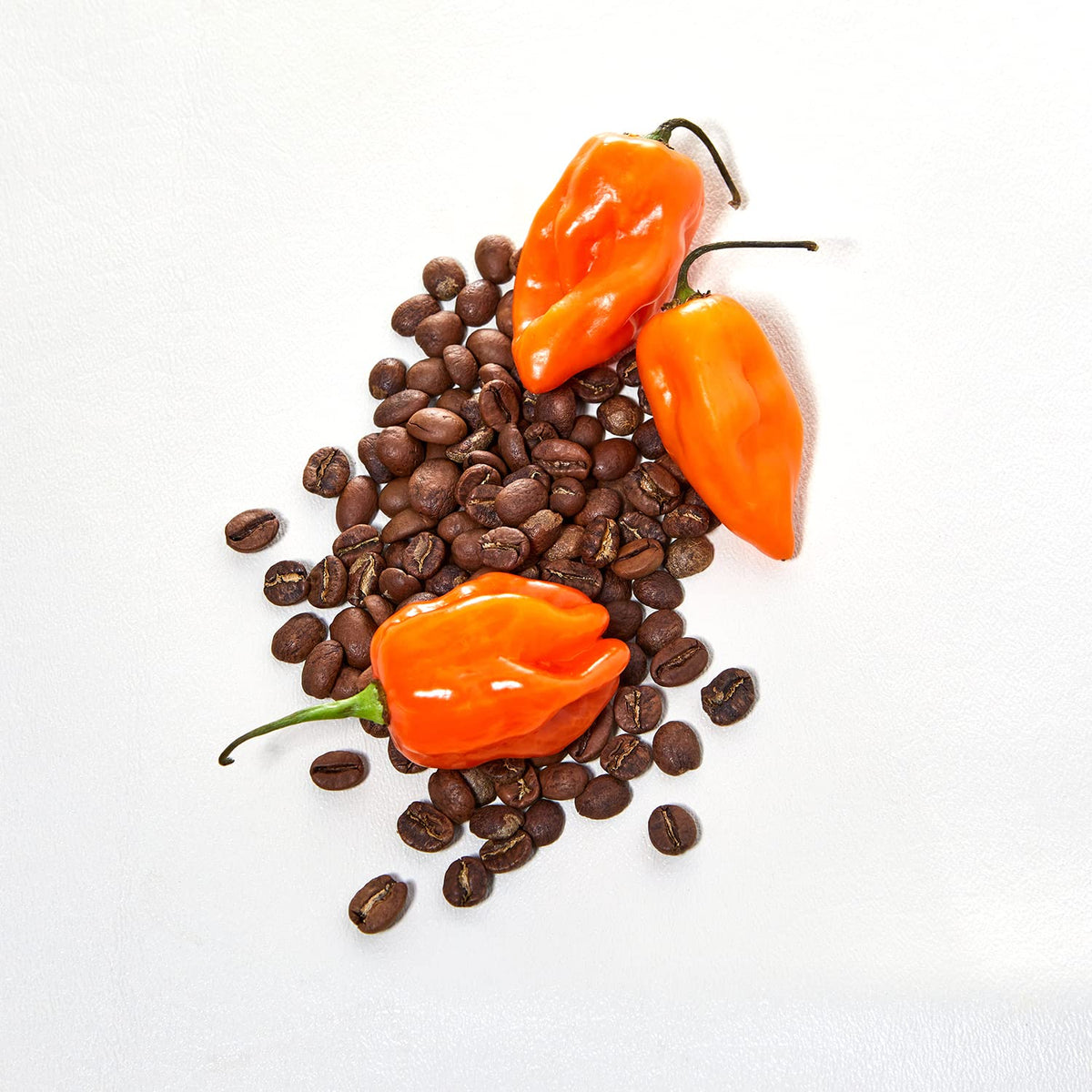 Queen Majesty sauce in glass bottle highlights rich color and texture