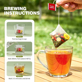 QUMIOBU Dandelion Tea with lemon slice serves a refreshing daytime drink.