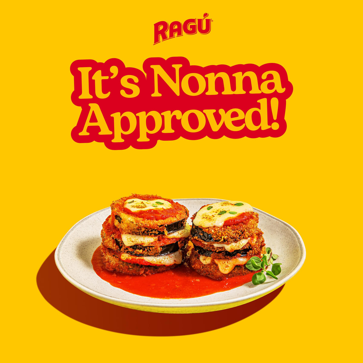 RAGÚ Simply Traditional ingredients label highlighting eight simple components