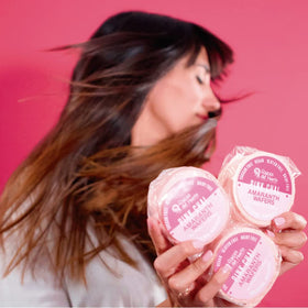 Raíces del Huerto Amaranth Wafers ideal for kids snacks during playtime.