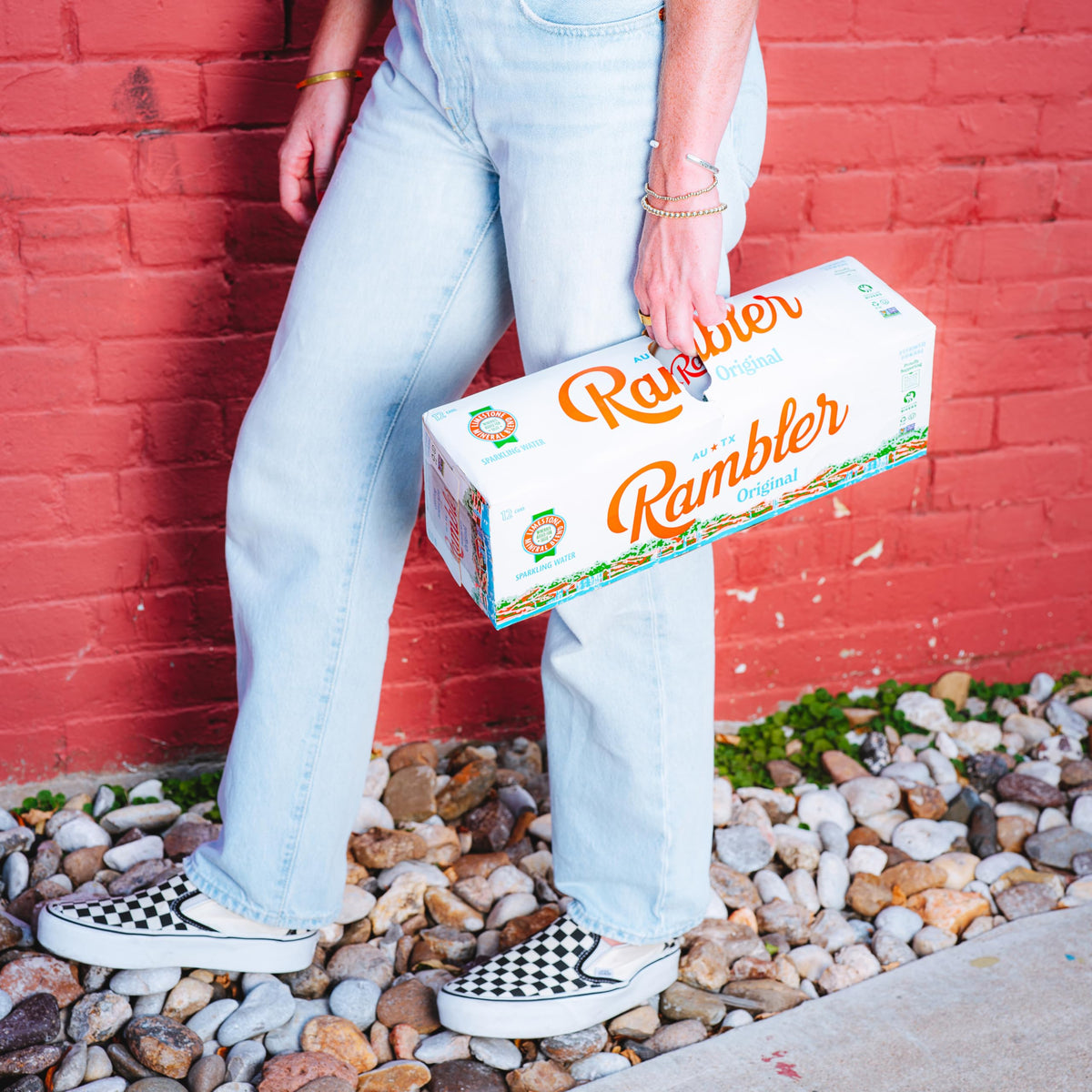 RAMBLER AUTX close-up reveals Texas Limestone mineral blend for clean taste