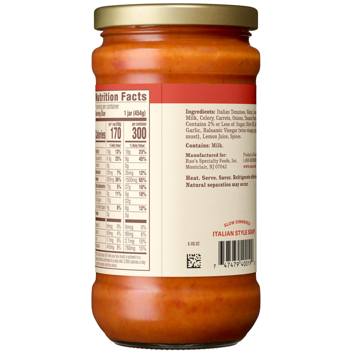 Front of can highlights Italian tomatoes and cream ingredients.