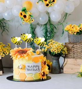 RBBZ Party Bee Candy lemon lollipop perfect as cake toppers and gift favors