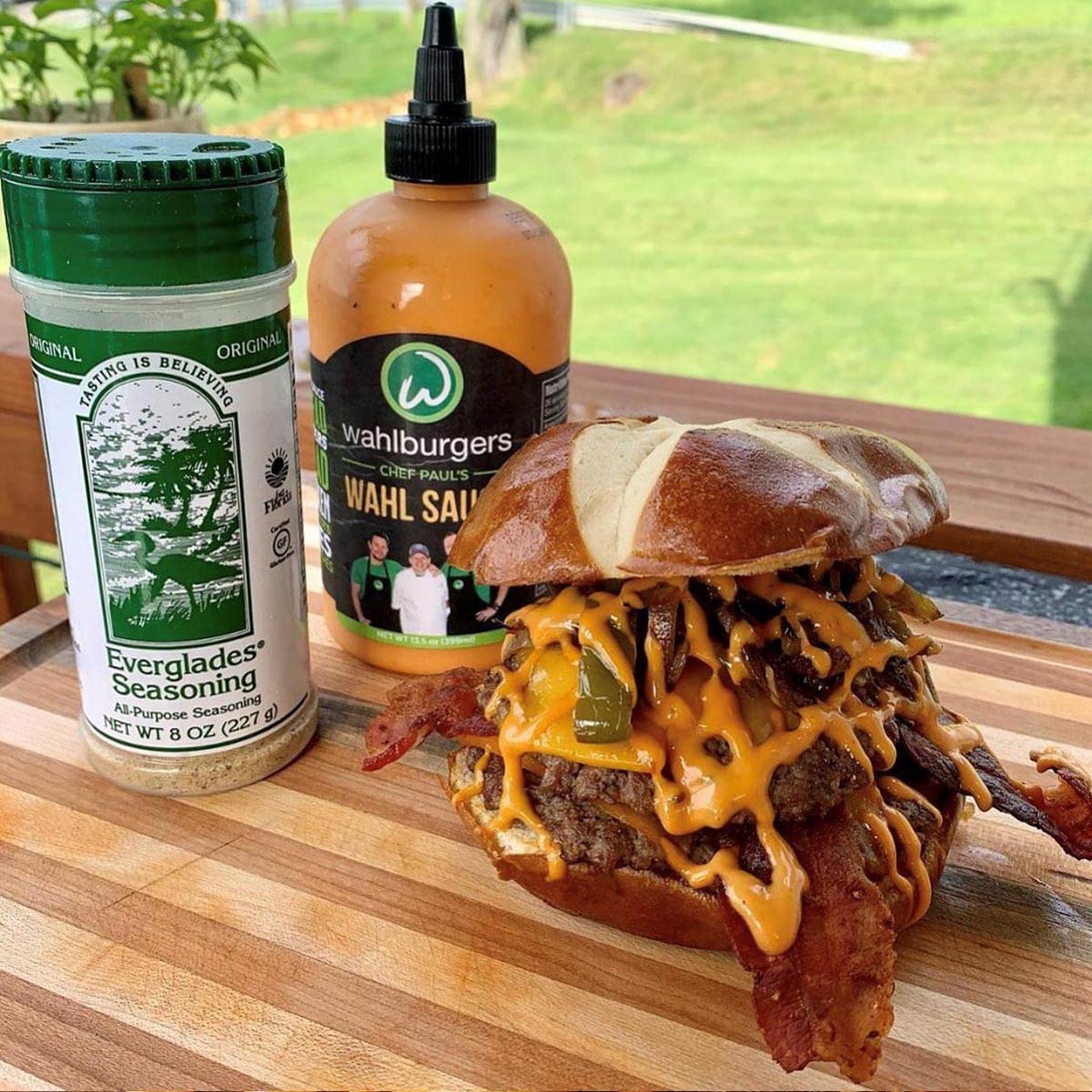 Ready Set Gourmet Wahl Sauce for fries dip with rich flavor.