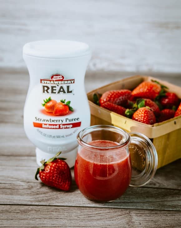 Reàl Fruit Infused Syrup peach bottle enriches lemonades with bright aroma