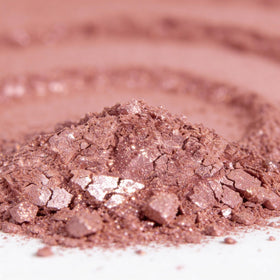 Really Cute Sweets rose gold dust provides a safe, food-grade sparkle for desserts.