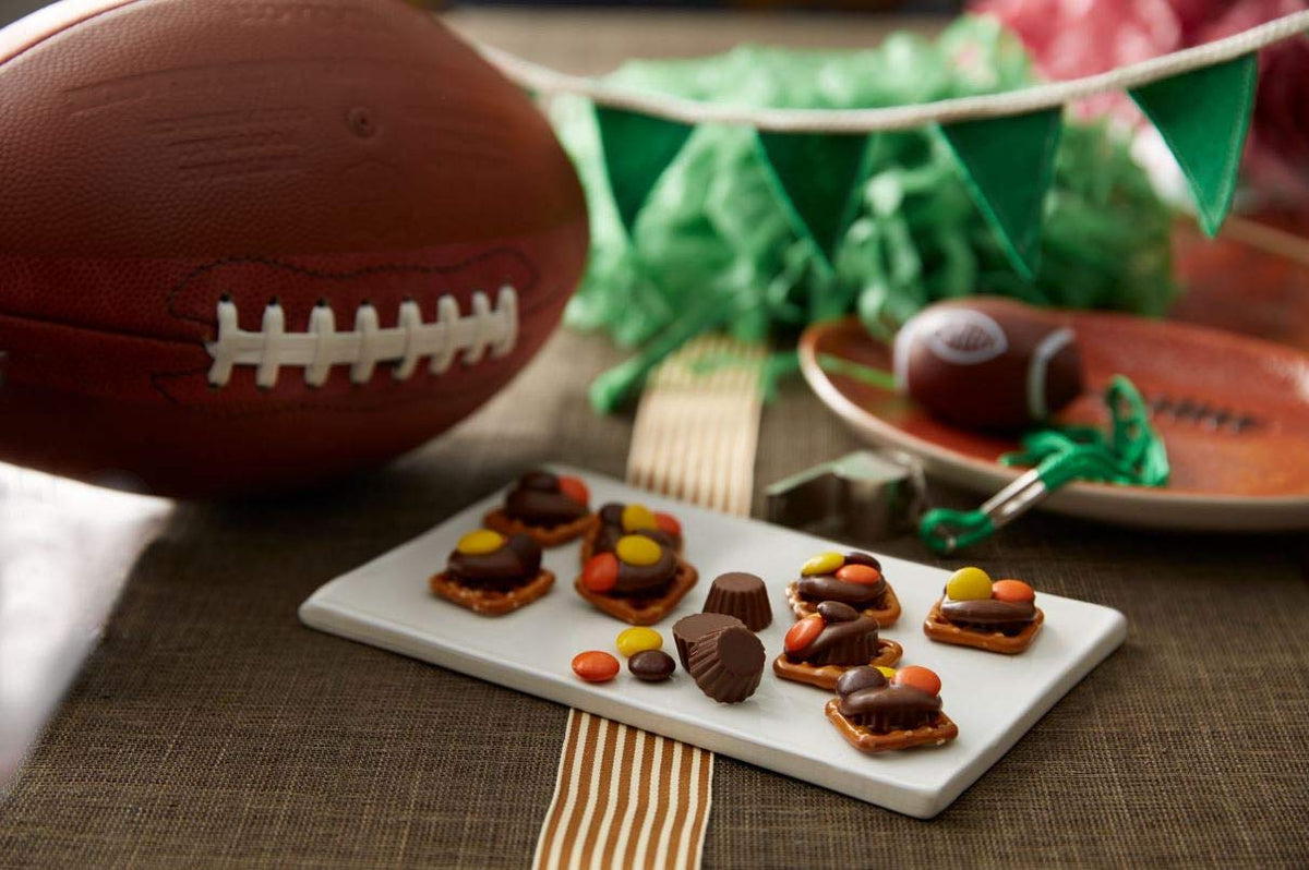 Crisp candy coating complements the creamy peanut center.